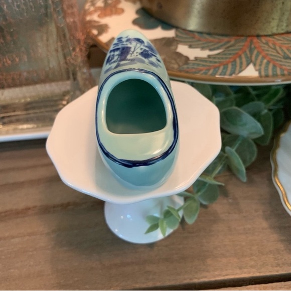 Vintage Painted Floral/ Windmill Ceramic miniature trinket Chinoiserie Shoe - Picture 5 of 6